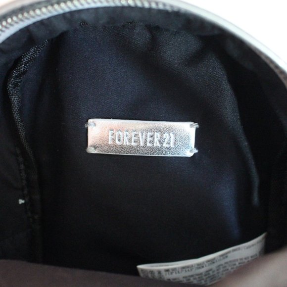 Silver Mini BackPack - Picture 4 of 6